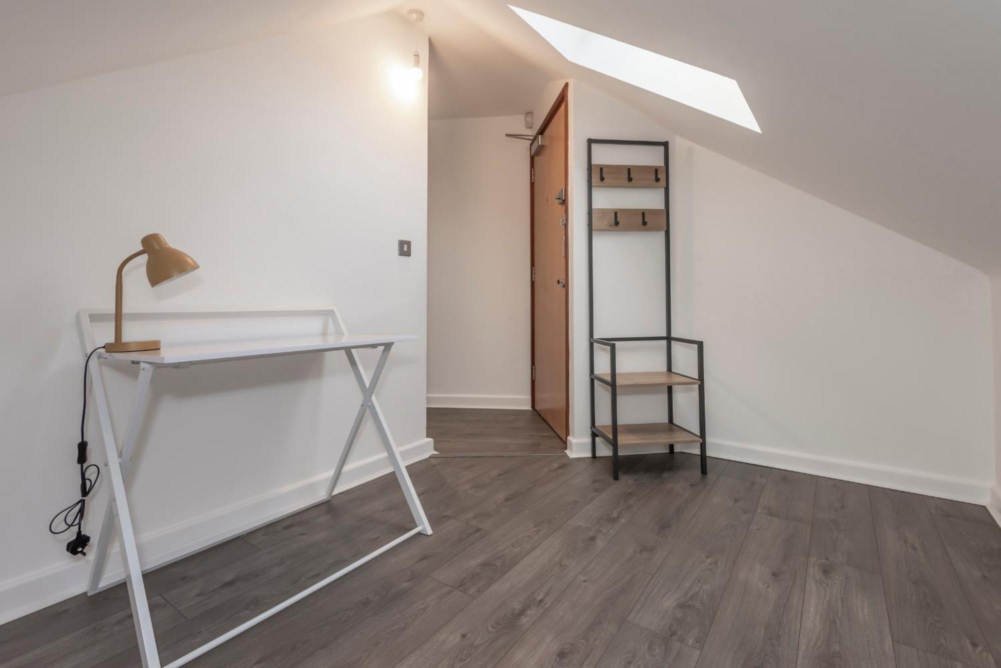 The Loft - Spacious Luxury 2 Bed 2 Bath With Free Secure Parking And Tube Close By Londen Buitenkant foto